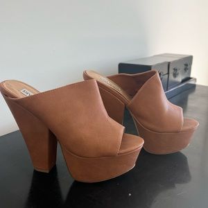 STEVE MADDEN WEDGES